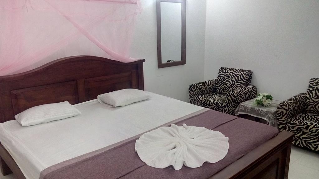 Saranga Holiday Inn Wellawaya Zewnętrze zdjęcie